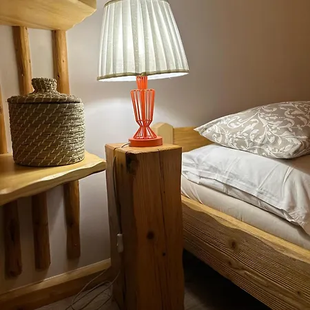 בית הארחה Zlota 1 אוסטראון