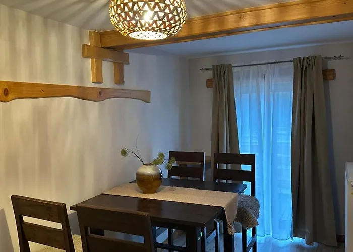 Zlota 1 בית הארחה