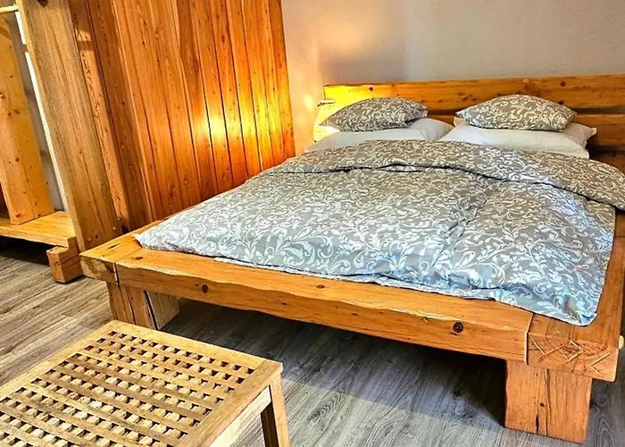 בית הארחה Zlota 1 אוסטראון